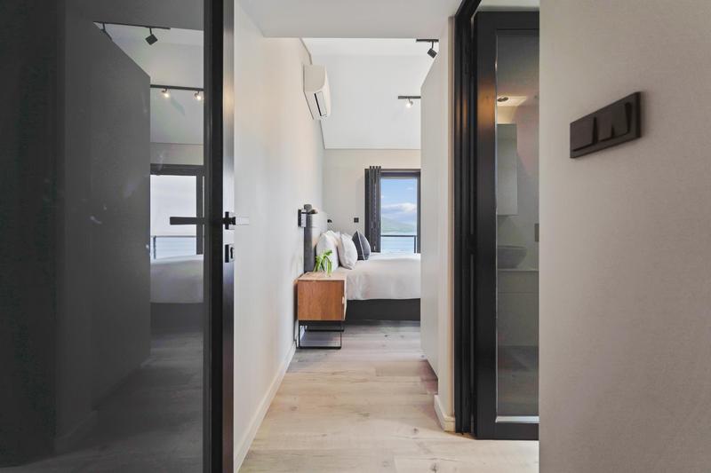5 Bedroom Property for Sale in Bantry Bay Western Cape